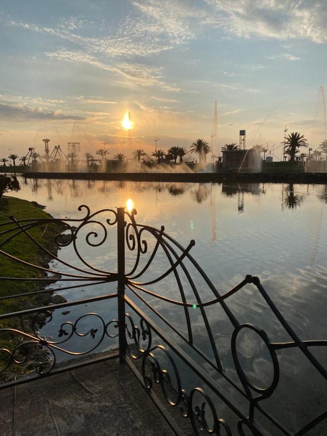 Orbi City Land Lägenhet Batumi Exteriör bild