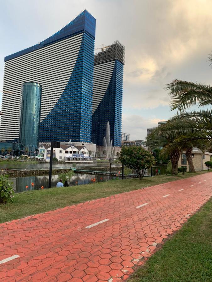 Orbi City Land Lägenhet Batumi Exteriör bild